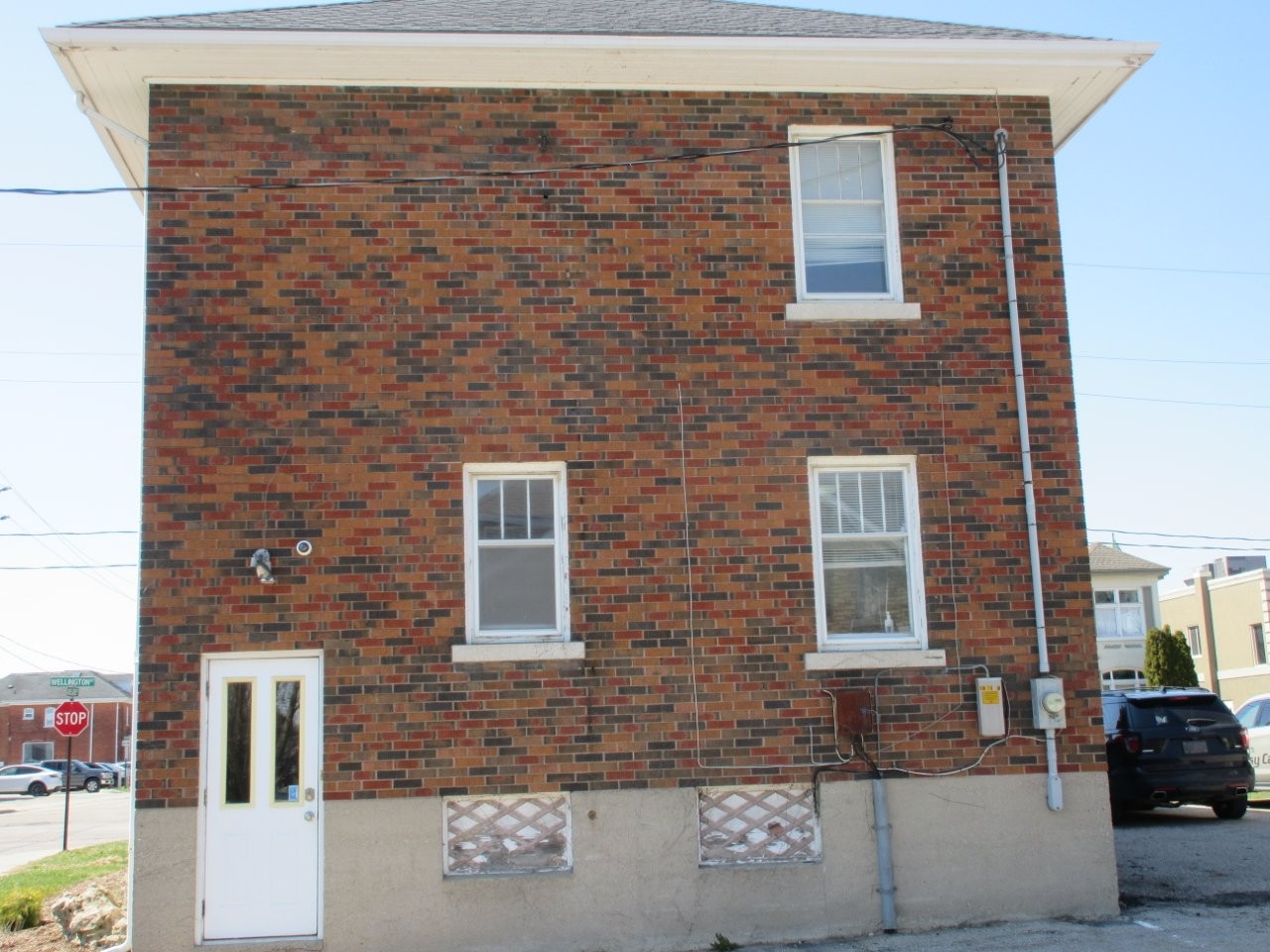 28 Wellington Street North #2